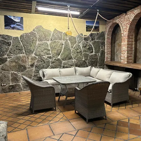 Dominguez * Navalosal